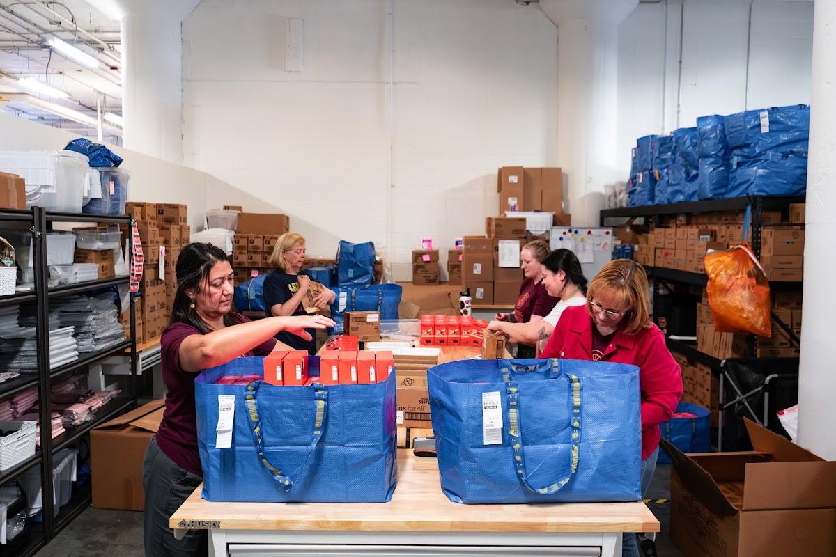 Access Period packing orders in their unit