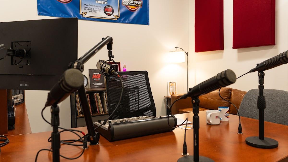 A member’s podcast studio office, St. Louis